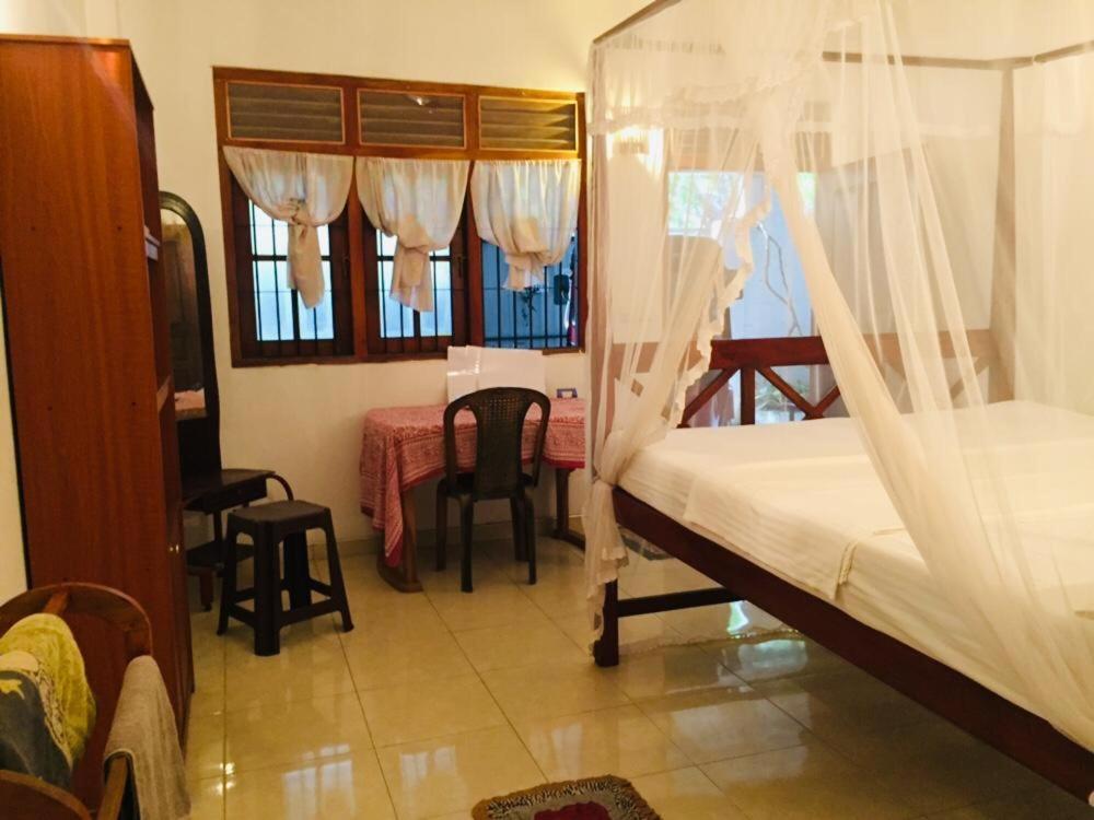 Ameesha Guesthouse Unawatuna Phòng bức ảnh