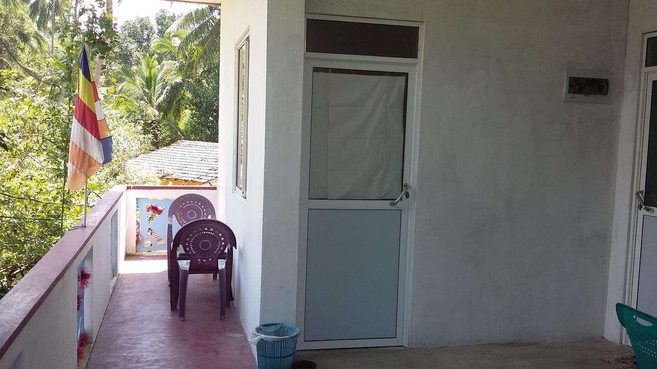 Ameesha Guesthouse Unawatuna Ngoại thất bức ảnh