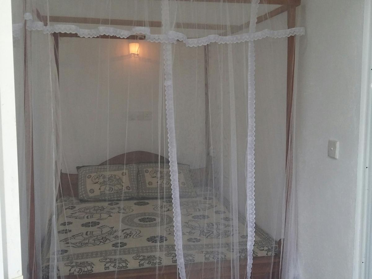 Ameesha Guesthouse Unawatuna Ngoại thất bức ảnh